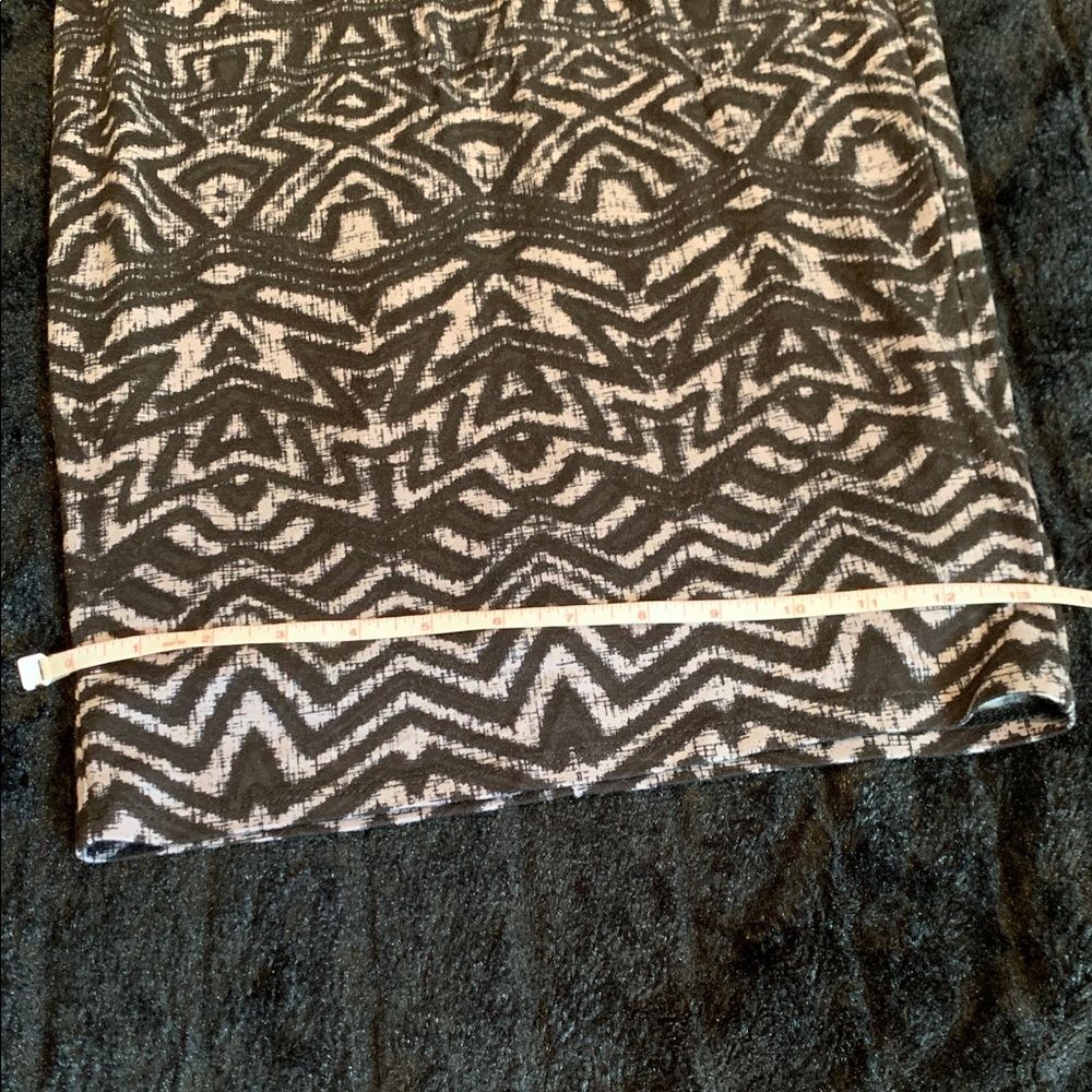 Matty M Jersey Pencil Skirt Geometric Print Lined Black & Gray XS NWT - Picture 6 of 8